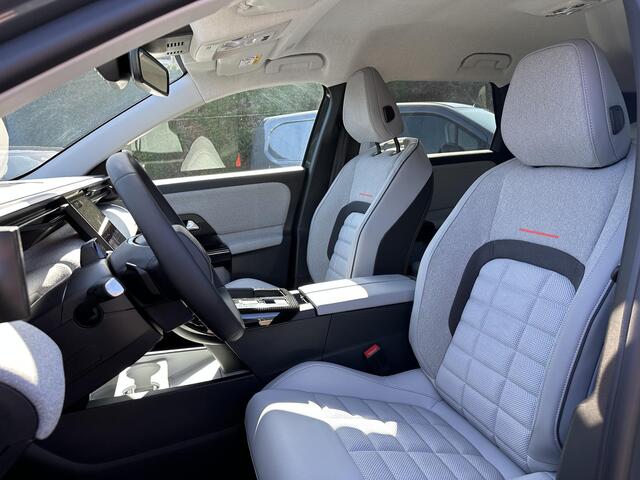 Citroen C5 Aircross 1.2 Hybrid 145 PK Max | Automaat | Nieuwe Auto | Tot 8 jaar Garantie | Meest Complete Uitvoering | Lederen Bekleding | Elektrische Stoelverstelling | Massage + Stoelverwarming & Ventilatie | Navigatie | Zwart Dak | 360 Graden Camera | Full LED Ve