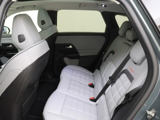 Citroen C5 Aircross 1.2 Hybrid 145 Max PANORAMISCH SCHUIF- KANTELDAK 8 JAAR GARANTIE / 160.000KM