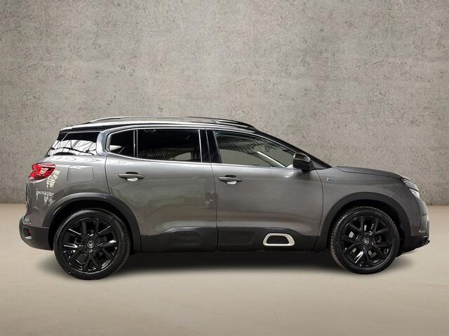 Citroen C5 Aircross 1.6 Plug-in Hybrid 225 Deluxe 225Pk Automaat (APPLE CARPLAY, GROOT NAVI, LEDER, 360 CAMERA, ADAPTIVE CRUISE, SPORTSTOELEN, GETINT GLAS, TREKHAAK, NIEUWSTAAT)