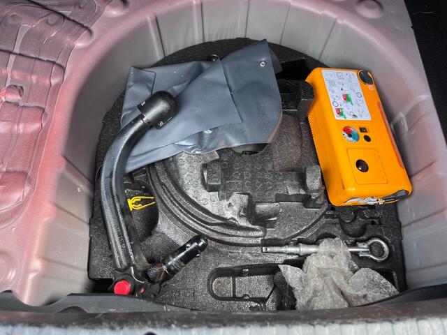 Citroen DS4 CROSSBACK THP SO CHIC AUTOMAAT LEDER NAV COMPLEET.