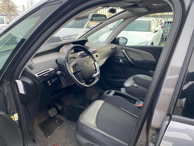 Citroen GRAND C4 PICASSO SpaceTourer BWJ 2018 1.6 THP 165 PK Shine AUTOMAAT | 7 PER | TREKHAAK | PANODAK | MASSAGE STOELEN | HALF LEDER | ELEKTR. ACHTERKLEP | CAMERA | KEYLESS | CARPLAY + ANDROID | NAVI | CLIMA | LMV | PDC