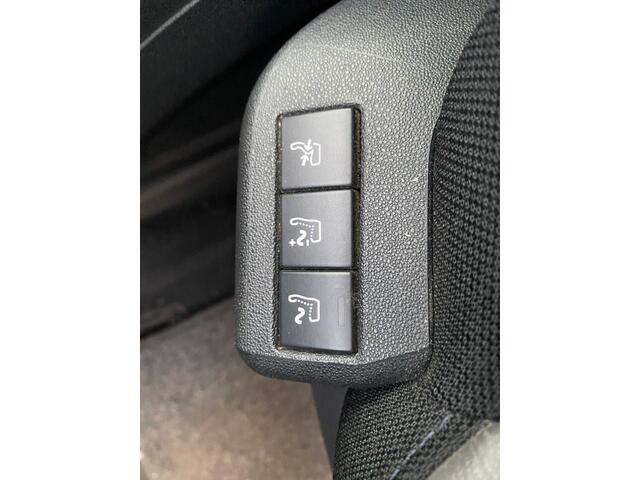 Citroen GRAND C4 PICASSO SpaceTourer BWJ 2018 1.6 THP 165 PK Shine AUTOMAAT | 7 PER | TREKHAAK | PANODAK | MASSAGE STOELEN | HALF LEDER | ELEKTR. ACHTERKLEP | CAMERA | KEYLESS | CARPLAY + ANDROID | NAVI | CLIMA | LMV | PDC