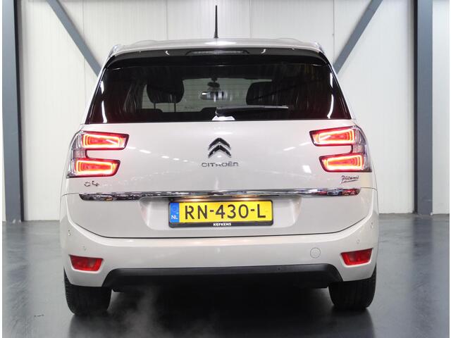 Citroen GRAND C4 PICASSO 1.2 130PK Shine | 1ste eigenaar | Trekhaak | Camera | 7 persoons | Armsteun | Cruise Control | Climate Control | Navigatie | AUTOMAAT | Stoelmassage | Isofix | Privacy Glass |