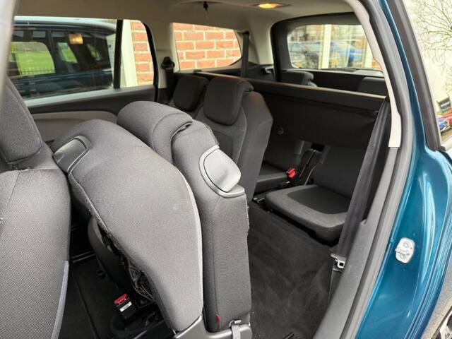 Citroen GRAND C4 PICASSO SpaceTourer 1.2 PureTech Bns 131 PK AUTOMAAT NIEUWE APK / TREKHAAK / RIJKLAA