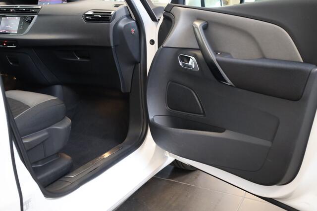 Citroen GRAND C4 PICASSO SpaceTourer PT 180 Shine Automaat 7 pl Trekhaak | Stoelverwarming | Camera | Navi | Pano dak | 18"