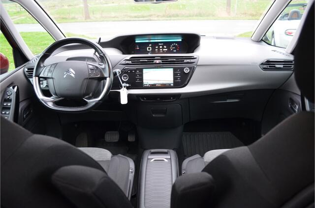 Citroen GRAND C4 PICASSO 1.2 PureTech Business 7 Pers | Camera | Navi | Carplay | Dealer onderhouden | Distributieriem is vervangen | JBL Sound | Stoelverwarming | Trekhaak |