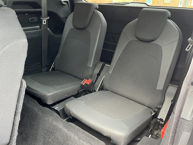 Citroen GRAND C4 PICASSO SpaceTourer PureTech 130 Shine | Panoramadak | Adaptive Cruise Control | Keyless | Elektrische achterklep |