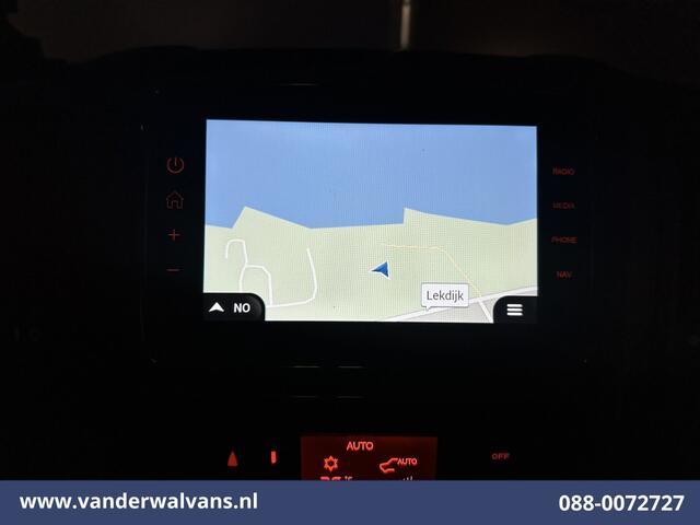 Citroen JUMPER 2.2 BlueHDi 141pk Bakwagen Laadklep Euro6 Airco | Camera | Navigatie | Cruisecontrol | Apple Carplay Android Auto, 1010kg laadvermogen, Bijrijdersbank