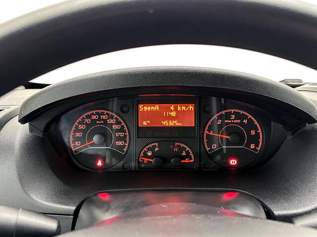 Citroen JUMPER 30 2.0 BlueHDi L2H1 Navigatie Betimmering Parkeersensoren Airco Euro 6