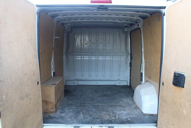 Citroen JUMPER 33 2.0 BlueHDi L1H1 Parkeersensoren l Bluetooth l Zijschuif deur l Centrale vergrendeling