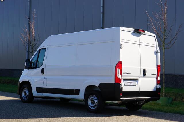 Citroen JUMPER 2.2 BlueHDi 140 S&S L2H2 3.5t in Topstaat |Trekhaak |Betimmering |2e airbag |Groot scherm |Standkachel |Stoelverwarming |Keyless entry en start |Camera |Cruise |Navi |3500 KG