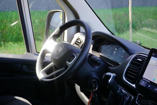 Citroen JUMPER 2.2 BlueHDi 140 L2H2 3.5t Automaat |Nieuwstaat |Luifel |Trekhaak |Camera |Cruise |Navi |Carplay |Android auto |Stoelverwarming |Metallic |Nieuwe type |2e airbag
