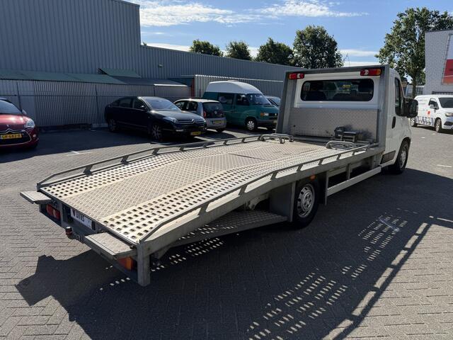 Citroen JUMPER 165pk Zwaar Oprijwagen (Luchtvering - Trekhaak - Lier - Geveerde bestuurdersstoel - Automatische Airco - Navigatie - Alu opbergbak - Cruise Controle)