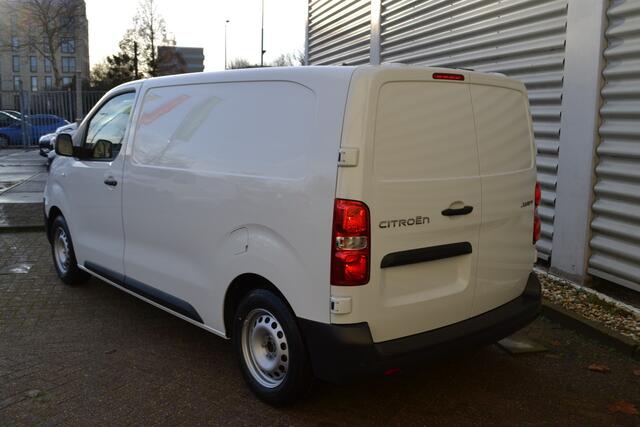 Citroen JUMPY 2.0 BlueHDI 145 L2 I NAVIGATIE I 3 SEATER I MODUWORK I ACHTERUITRIJCAMERA I NAVIGATIE I PARKEERSENSOREN ACHTER I NIEUW MODEL + NIEUW LOGO I NIEUW UIT DE DOOS, IS NOG NIET INGEBRUIK GEWEEST I 3 STUKS BESCHIKBAAR I