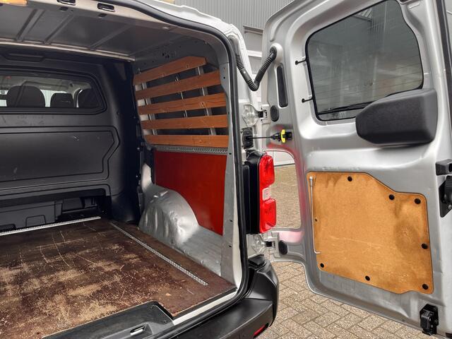 Citroen JUMPY 2.0 HDI 120 DC XL BTW en BPM vrij!! Airco Cruise controle Trekhaak 2500kg Navigatiesysteem 5-Persoons Parkeerhulp achter Apple carplay 1e eigenaar Euro 6 Bpm en Btw vrij voor particulier gebruik !!