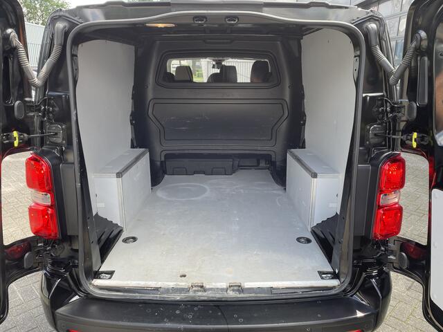 Citroen JUMPY 180pk XL Driver DC (Camera - Standkachel - Stoelverwarming - Xenon - 17"- Laadruimte Betimmering - Automatische Airco - 2x Schuifdeur)