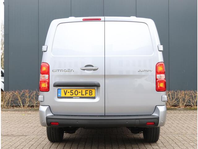 Citroen JUMPY 2.0 BlueHDI 180PK L3H1 Automaat | AUTOMAAT | AppleCarPlay/AndroidAuto | Navigatie | Achteruitrijcamera | Parkeersensoren Achter | Airco | Cruise Control | 3 Zitplaatsen Rechtsvoor | DAB Ontvanger |
