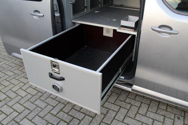 Citroen JUMPY 2.0 BlueHDI 180PK E6 Automaat M Club L2 -- professionele honden inrichting --