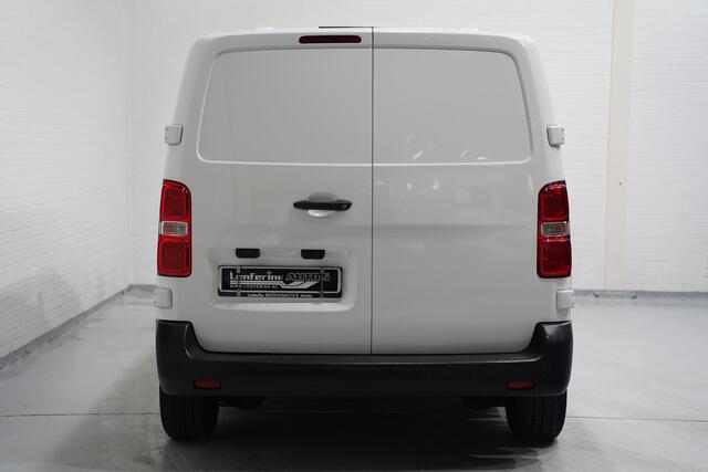 Citroen JUMPY 1.5 HDI 120 pk L2H1 Navi, Airco, Cruise Control Laadruimte Pakket, PDC achter, Sidebars, 3-Zits