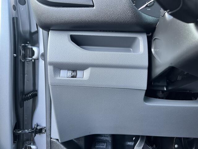 Citroen JUMPY 1.5 BlueHDi XL Marge BTW en BPM vrij!! Airco Cruise controle Trekhaak 2500kg Navigatiesysteem Personenvervoer 8-Persoons Parkeerhulp achter Apple carplay 1e eigenaar Euro 6 Bpm en Btw vrij voor particulier