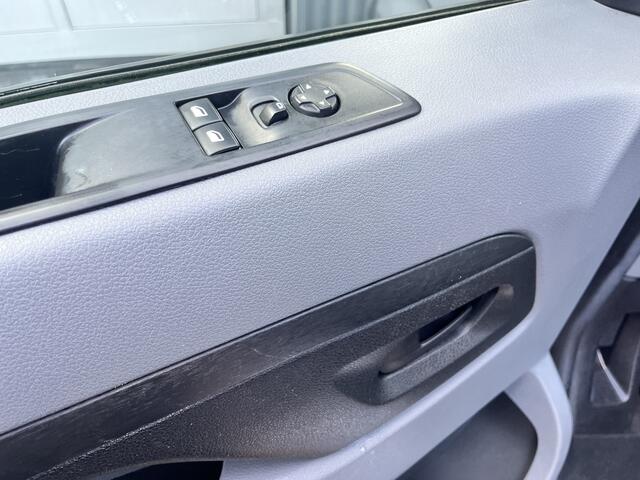 Citroen JUMPY 1.5 BlueHDi XL Marge BTW en BPM vrij!! Airco Cruise controle Trekhaak 2500kg Navigatiesysteem Personenvervoer 8-Persoons Parkeerhulp achter Apple carplay 1e eigenaar Euro 6 Bpm en Btw vrij voor particulier