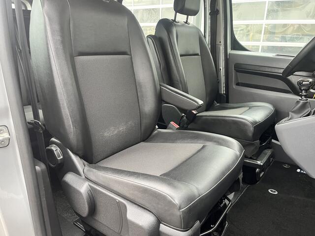 Citroen JUMPY 2.0 BlueHDI DC Marge BTW en BPM vrij!! Airco Cruise controle Trekhaak 2500kg Navigatiesysteem 5-Persoons Parkeerhulp achter Apple carplay 1e eigenaar Euro 6 Bpm en Btw vrij voor particulier gebruik !!