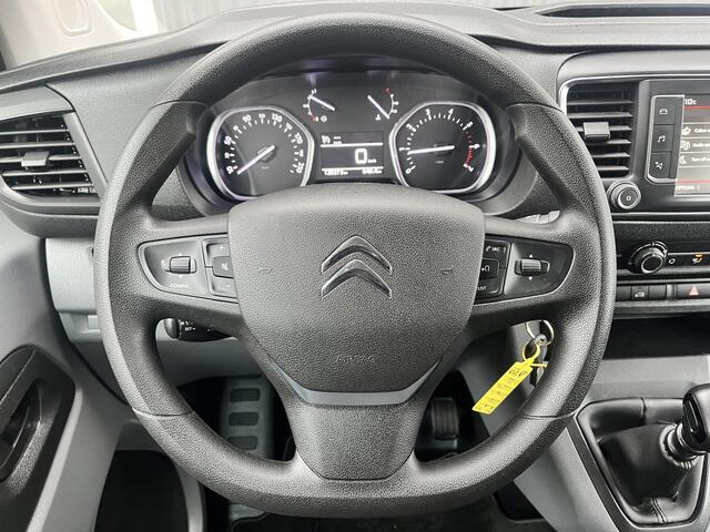 Citroen JUMPY 2.0 BlueHDI DC Marge BTW en BPM vrij!! Airco Cruise controle Trekhaak 2500kg Navigatiesysteem 5-Persoons Parkeerhulp achter Apple carplay 1e eigenaar Euro 6 Bpm en Btw vrij voor particulier gebruik !!