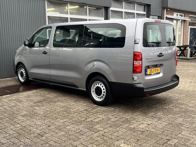 Citroen JUMPY 1.5 BlueHDi XL Marge BTW en BPM vrij!! Airco Cruise controle Trekhaak 2500kg Navigatiesysteem Personenvervoer 8-Persoons Parkeerhulp achter Apple carplay 1e eigenaar Euro 6 Bpm en Btw vrij voor particulier