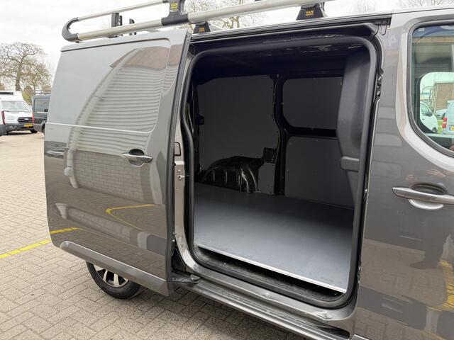 Citroen JUMPY 2.0 BlueHDI automaat 120pk M Driver L2H1 / euro 6 / bpm vrij / camera / vaste prijs rijklaar ¤ 14.950 ex btw / airco / cruise / navi / imperial / trekhaak