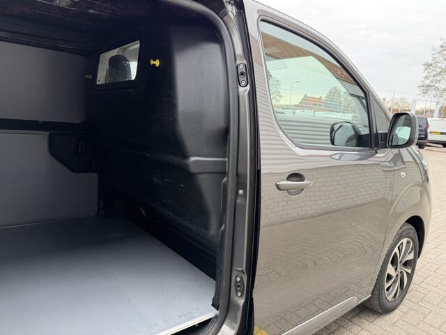 Citroen JUMPY 2.0 BlueHDI automaat 120pk M Driver L2H1 / euro 6 / bpm vrij / camera / vaste prijs rijklaar ¤ 14.950 ex btw / airco / cruise / navi / imperial / trekhaak