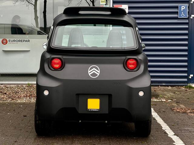 Citroen dark side | Nieuw type!! | Panoramadak | Verwarming | Full LED | Telefoonhouder | Spoiler | Vanaf 16 jaar!! |