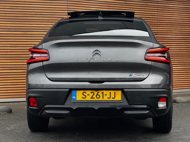 Citroen ë-C4 X Shine 50 kWh Panoramadak / Camera / Winterpack