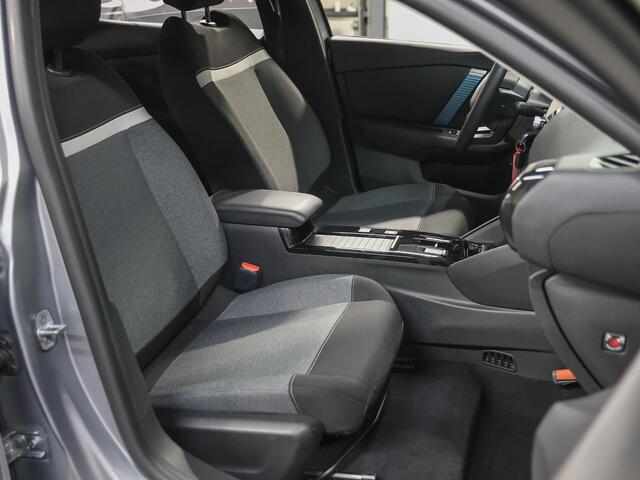 Citroen ë-C4 Live 50 kWh 136PK | 1ste eigenaar | ACCURAPPORT 92% | AppleCarplay/Android Auto | Climate Control | Cruise Control | FASE 3 | Parkeersensoren | Isofix | Armsteun | Parkeersensoren |