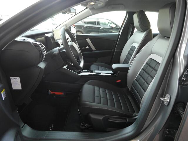 Citroen ë-C4 Business 156pk Extended range 54 kWh | Nieuwe auto | Navigatie | Achteruitrijcamera | Climate control | Stoelverwarming | Adaptive cruise control| 18 inch lichtmetalen velgen