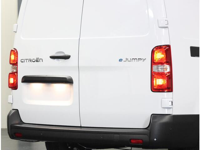 Citroen ë-Jumpy L3 75kWh | 3 Zits | Camera | Houten Laadvloer | Navigatie | CruiseControl | AppleCarPlay/AndroidAuto | Airco |