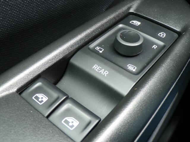 Cupra Born Adrenaline 62 kWh, LED / Camera + Sensoren / Carplay + Android Auto / Stoelverwarming / 19' LMV