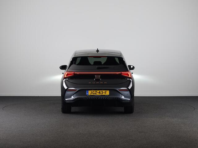 Cupra Born Business Limited 63 kWh 232PK | Stoel & Stuurverwarming | Achteruitrijcamera | Navigatie | Keyless Entry | Draadloze Carplay en Androidauto |