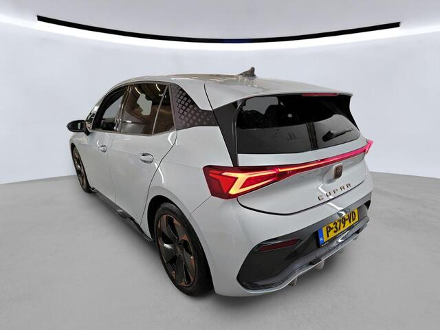 Cupra Born Adrenaline One 62 kWh / CAMERA/ PARK. SENSOREN/ STOELVERWARM./ ADAPT. CRUISE/ NAVI/ CLIMA/ LED/ 18" LMV