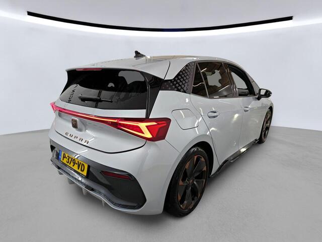 Cupra Born Adrenaline One 62 kWh / CAMERA/ PARK. SENSOREN/ STOELVERWARM./ ADAPT. CRUISE/ NAVI/ CLIMA/ LED/ 18" LMV