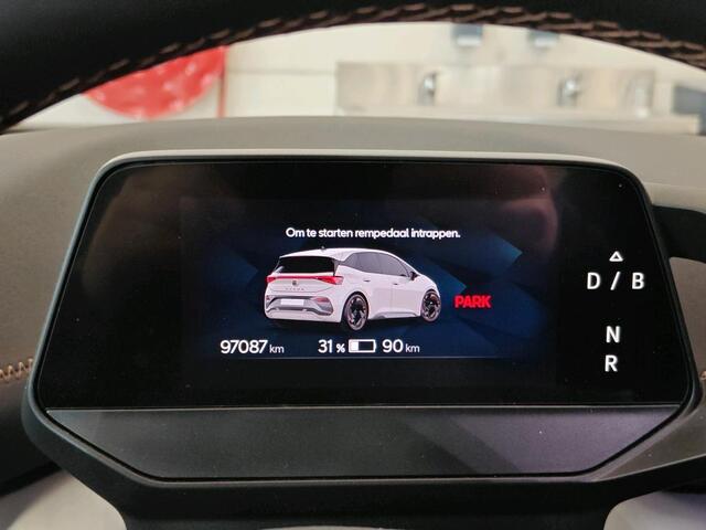 Cupra Born Adrenaline One 62 kWh / CAMERA/ PARK. SENSOREN/ STOELVERWARM./ ADAPT. CRUISE/ NAVI/ CLIMA/ LED/ 18" LMV