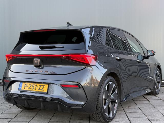 Cupra Born BWJ 2022 | SOH 92,4% BUS Adrenaline 204PK 62 kWh | PANO DAK | CAMERA A | 19'' LMV | STOELVERW | NAVI | CLIMA | CARPLAY |