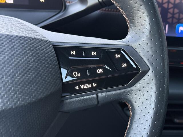 Cupra Born BWJ 2022 | SOH 92,4% BUS Adrenaline 204PK 62 kWh | PANO DAK | CAMERA A | 19'' LMV | STOELVERW | NAVI | CLIMA | CARPLAY |