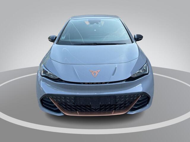 Cupra Born Business 231pk 82 kWh · SOH 94,3% · Camera · Apple/Android Car Play · Navigatie · Dodehoek Detectie · Sfeerverlichting · 19'' Inch ·