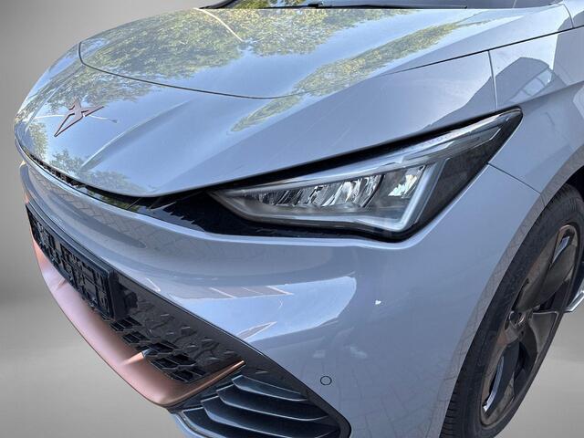 Cupra Born Business 231pk 82 kWh · SOH 94,3% · Camera · Apple/Android Car Play · Navigatie · Dodehoek Detectie · Sfeerverlichting · 19'' Inch ·