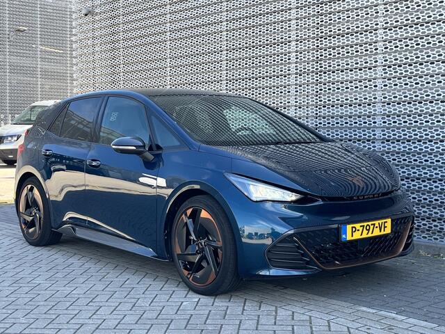 Cupra Born Copper Edition One 62 kWh / Panoramadak / Navigatie / App connect / 360 Camera / Stoel+stuur verwarming / Head-up display /