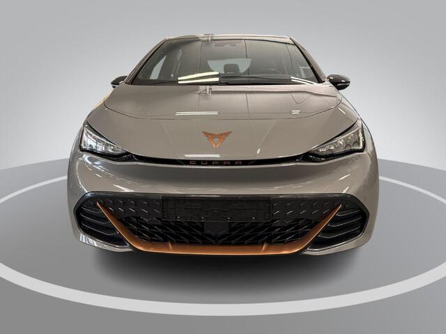 Cupra Born Impulse 62 kWh 204pk · Camera · Keyless · Apple/Android Car Play · ACC · Stuurwielverwarming · Sportstoelen · 18"Velgen ·