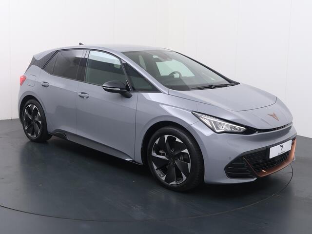 Cupra Born Essential 62 kWh | 231 PK | SoH 92% | Climate control | Stoelverwarming | Apple Carplay/Android Auto | 19" LM Velgen |