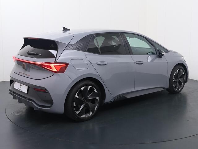 Cupra Born Essential 62 kWh | 231 PK | SoH 92% | Climate control | Stoelverwarming | Apple Carplay/Android Auto | 19" LM Velgen |