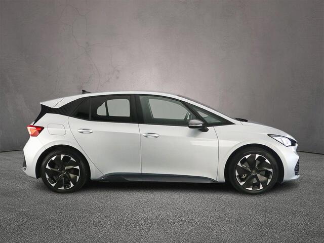 Cupra Born Business Limited 230pk Automaat Adaptive cruise control, Navigatie, Achteruitrijcamera, Stoelverwarming, App connect, Parkeersensoren, LED koplampen