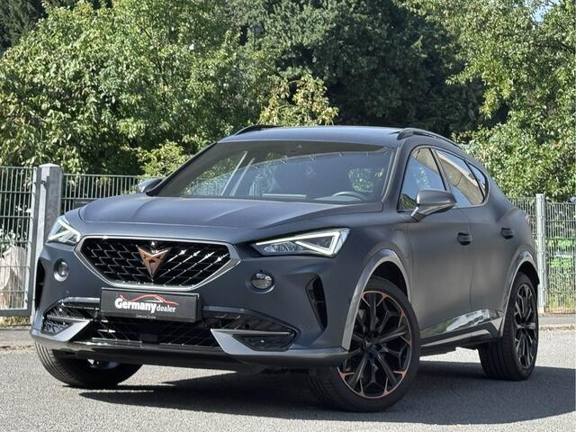 Cupra Formentor 1.4 e-Hybrid VZ Performance Pano ACC Leder Adapt.Demping Sfeerverlichting Wegkl. Trekh. VOL!!!